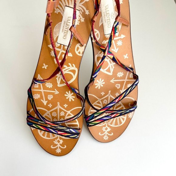 VALENTINO GARAVANI Santeria Native Ankle Wrap Flat Sandals in Multicolor Sz 8 - Picture 2 of 6